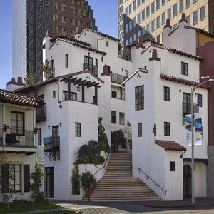 Plaza La Reina Hotel